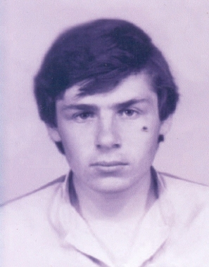 Харунов Леонид Мачраилович. Родился 31.10.1968. Погиб 30.11.1992. Награжден медалью За Отвагу.