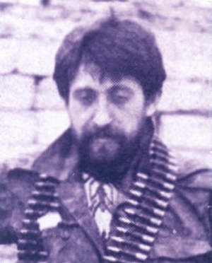 Шарданов Анзор Мухамедович. Родился в 1965 г. Погиб 26.02.1993. Герой Абхазии.